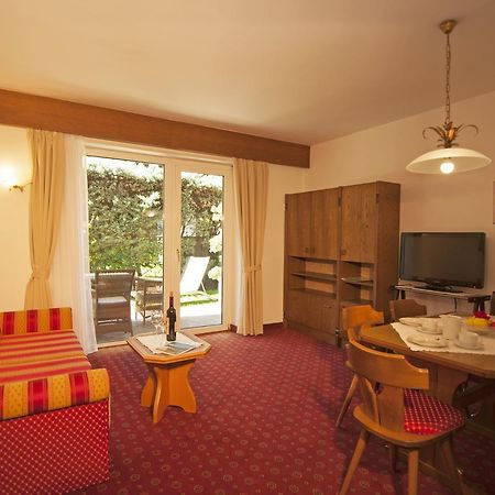 Alpina Residence Naturns Bagian luar foto