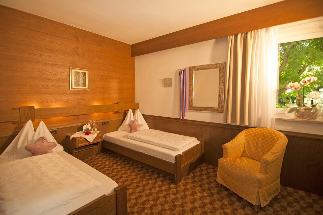 Alpina Residence Naturns Bagian luar foto