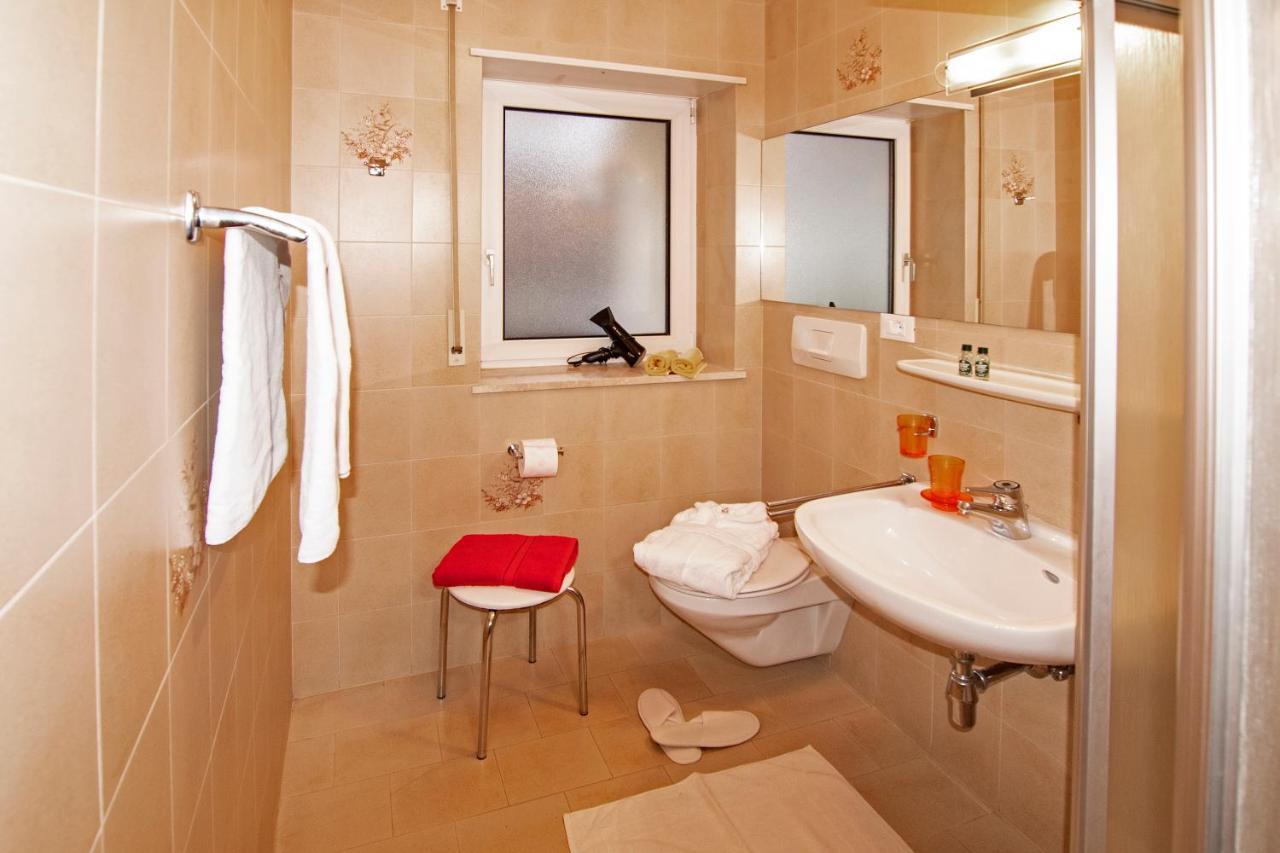 Alpina Residence Naturns Bagian luar foto